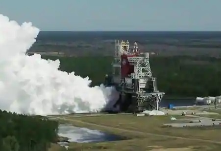 NASA thu nghiem thanh cong ten lua manh nhat the gioi hinh anh