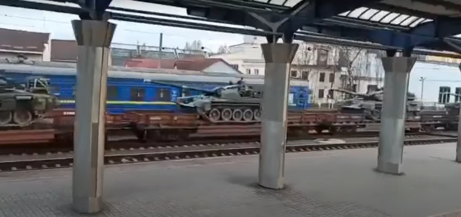 Quan doi Nga ap sat bien gioi Ukraine anh 1