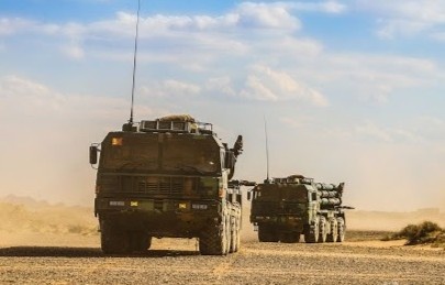 Trung Quoc trien khai rocket phong loat tam xa sat bien gioi An Do hinh anh