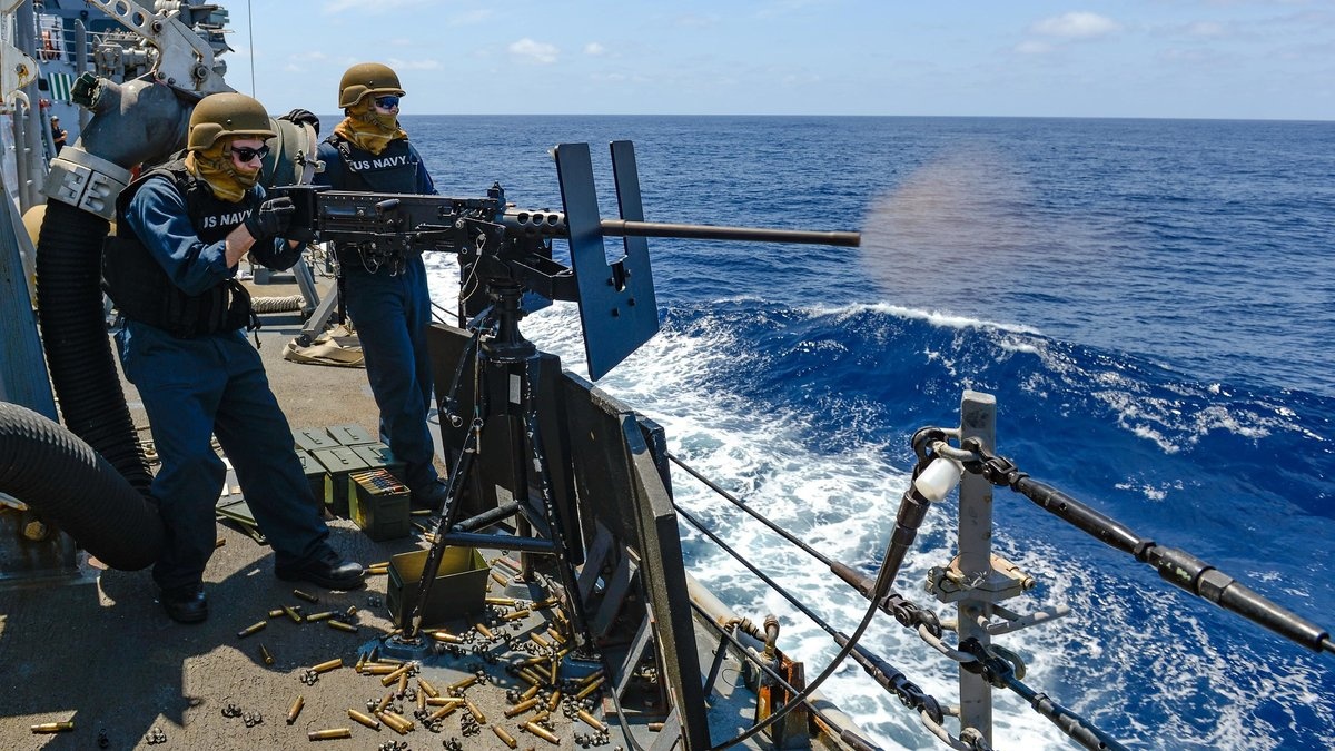 My cong bo video vu ban canh cao tau Iran hinh anh