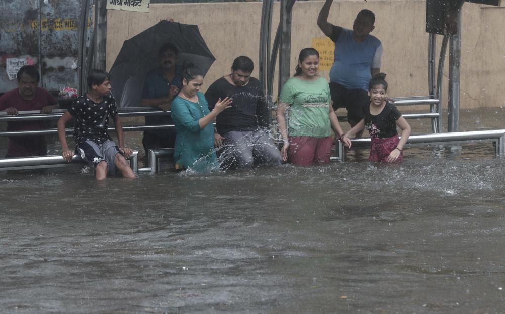 Mua lon o An Do anh 9