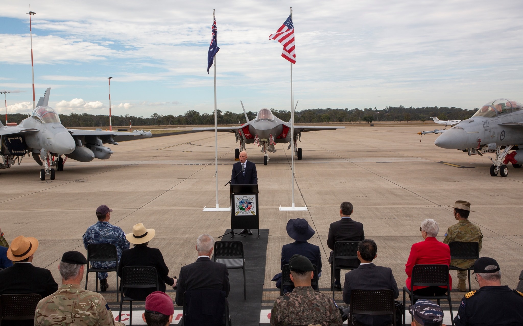 Tap tran Talisman Sabre anh 1