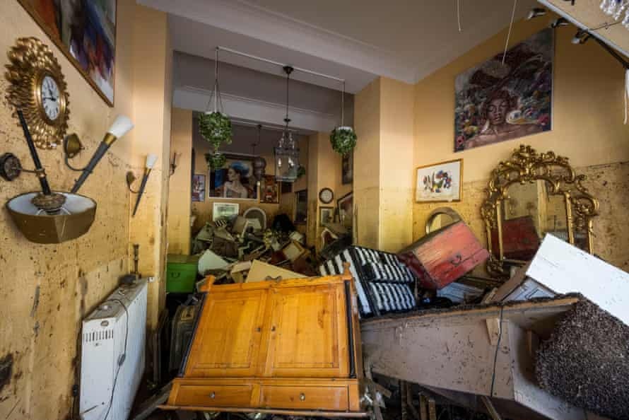 Lu lut nghiem trong o Duc anh 6