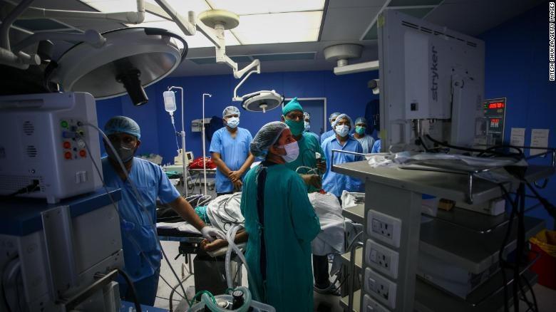 Dich benh nam den o An Do anh 4