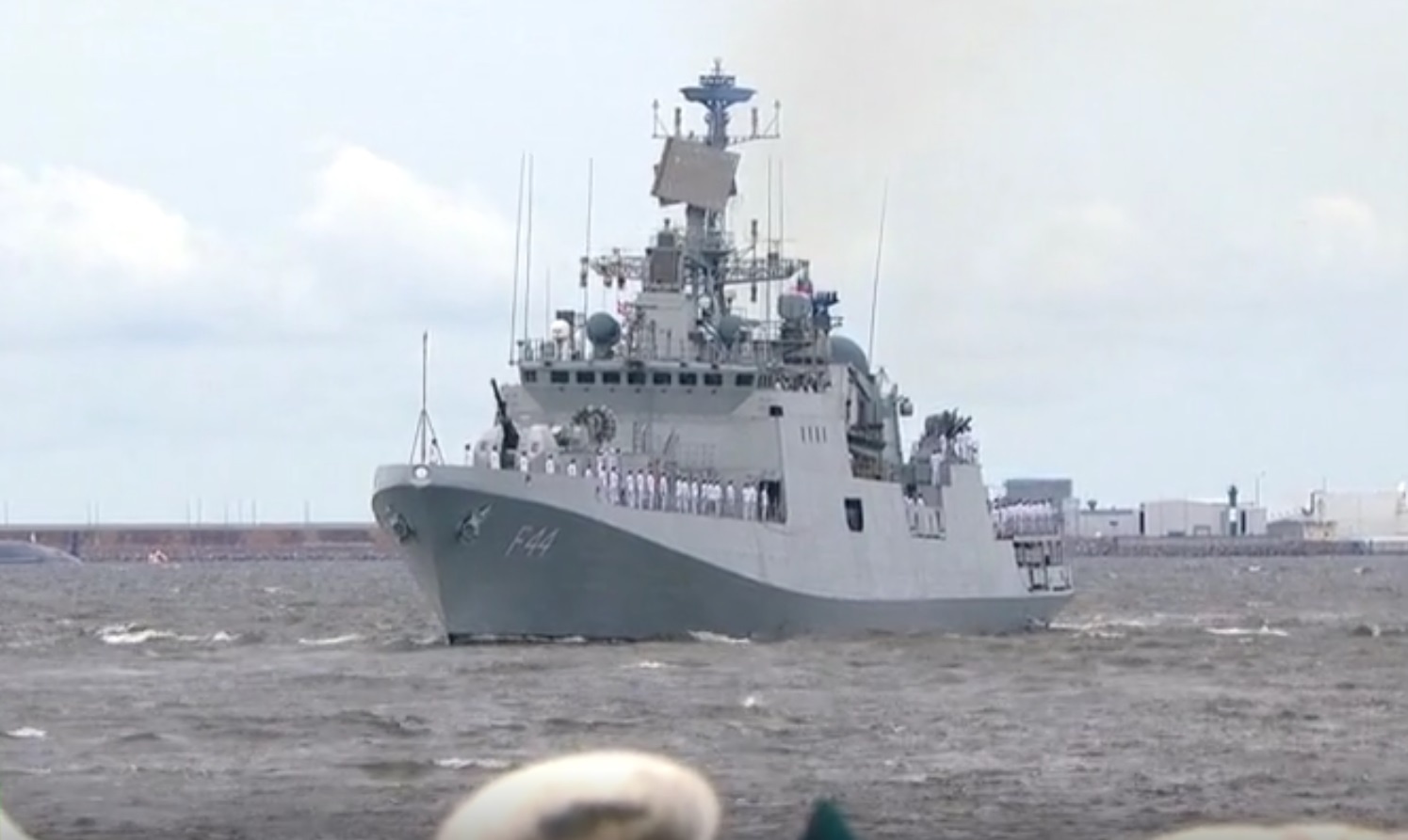 Nga duyet binh hai quan anh 9