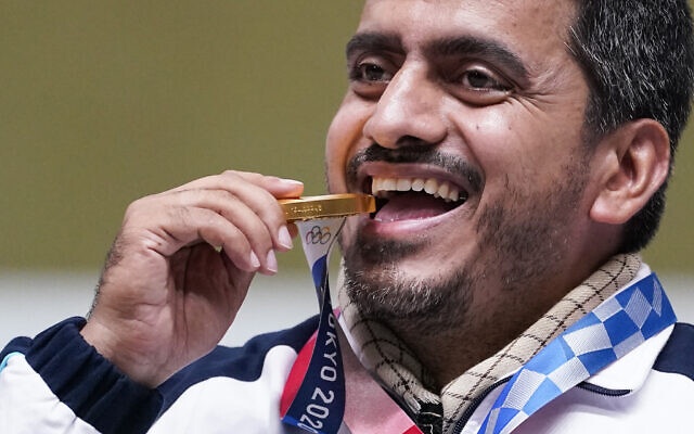 Tu benh nhan Covid-19 tro thanh xa thu vo dich Olympic hinh anh