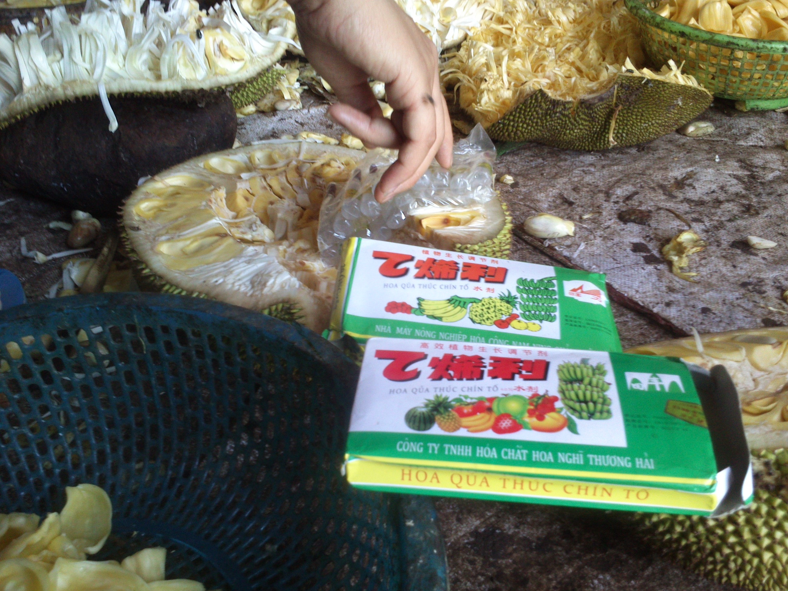 Bom hoa chat Trung Quoc de mit non chin sieu toc hinh anh