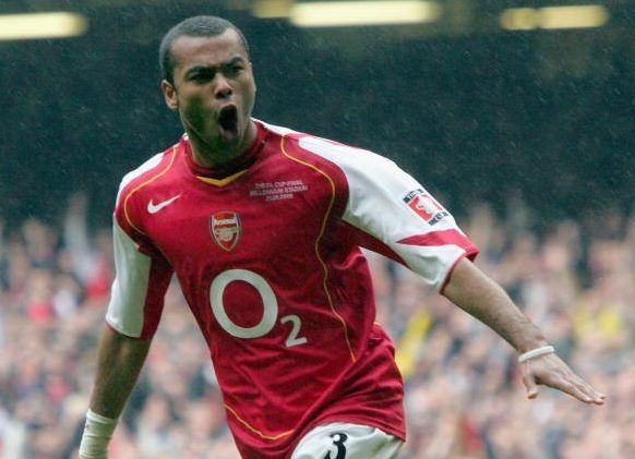 Ashley Cole tâm sự về Arsenal ảnh 2 Ashley Cole tam su ve Arsenal anh 2