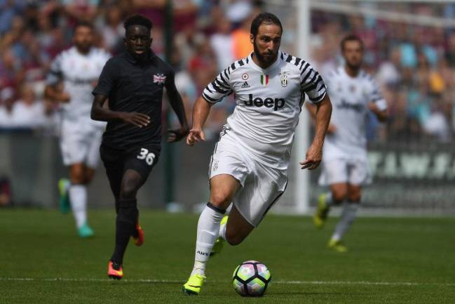 Juventus xua đuổi Gonzalo Higuain ảnh 2 Juventus xua duoi Gonzalo Higuain anh 2
