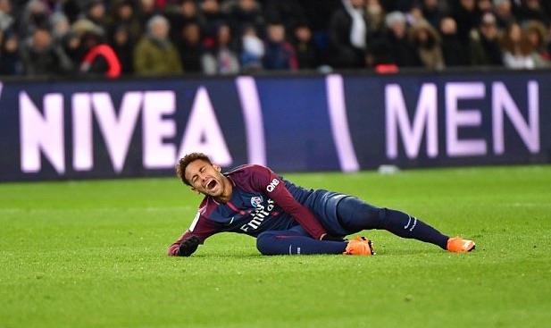 Neymar ngày càng sa sút nhanh hơn ảnh 2 Neymar ngay cang sa sut nhanh hon anh 2