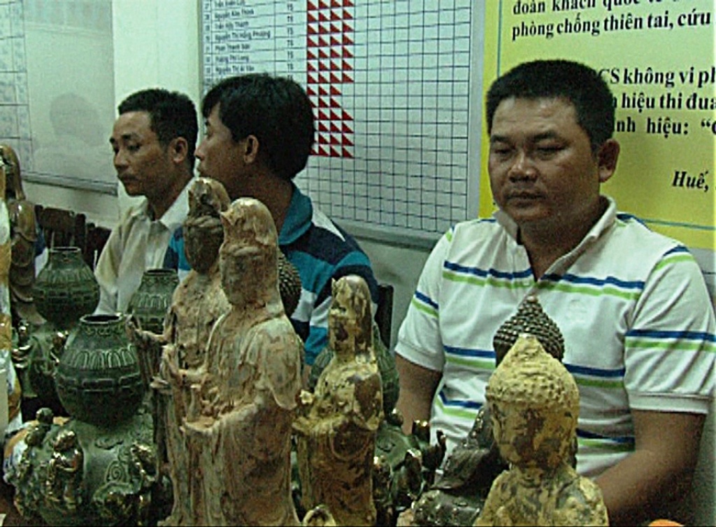 Chieu lua ban tuong phat gia co hinh anh