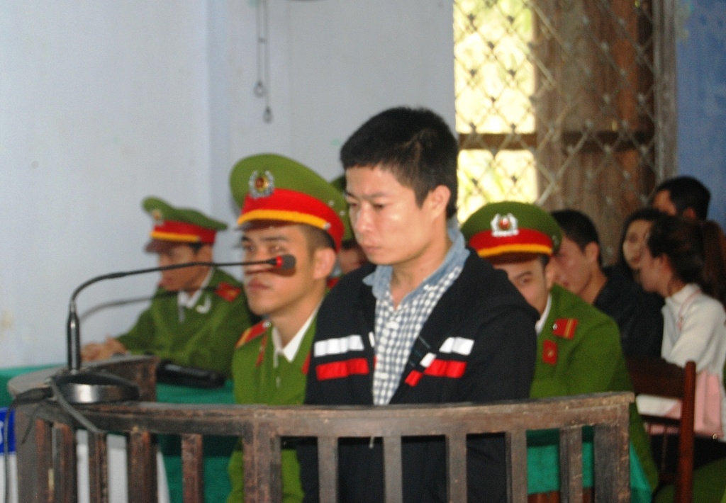 Hung thu dam chet nguoi can danh nhau linh 20 nam tu hinh anh