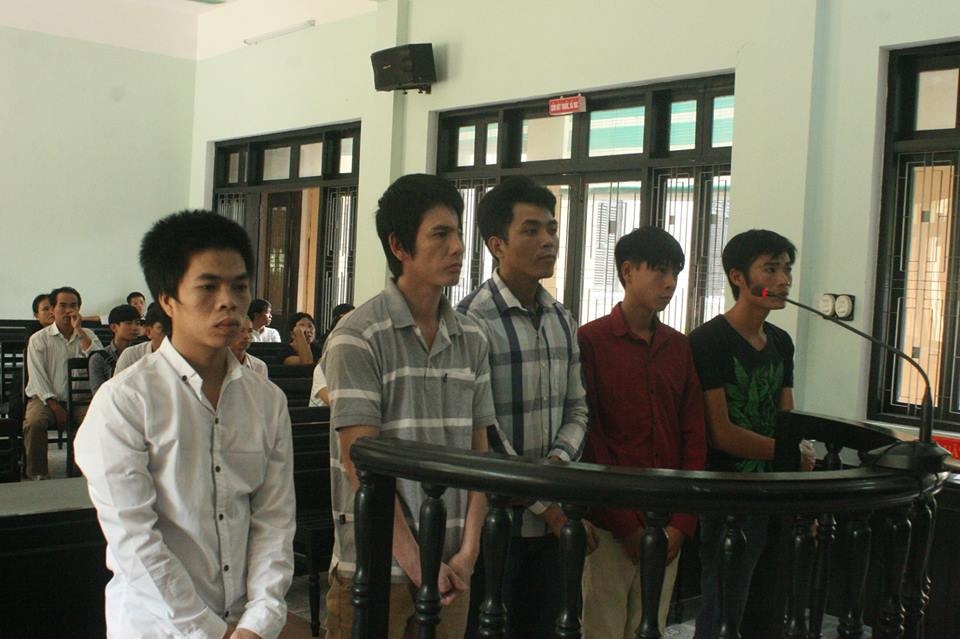 Dùng tuýp sắt đánh chết tình địch ảnh 1 Dung tuyp sat danh chet tinh dich anh 1