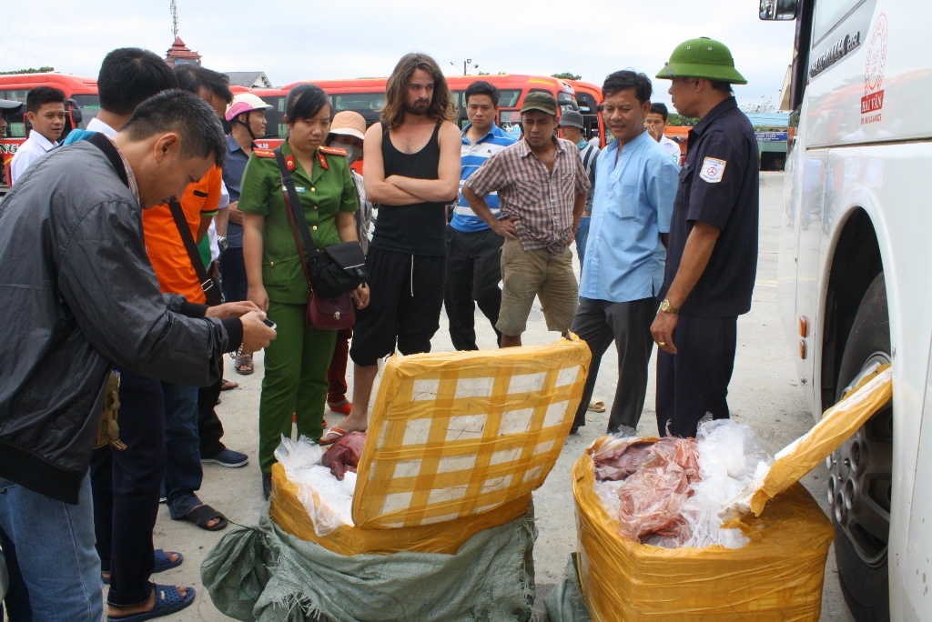 Oto cho noi tang thoi,  khach Tay phat hoang anh 2