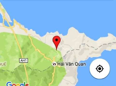 Xe xăng dầu lao xuống vực, 2 người thương vong ảnh 2 Xe xang dau lao xuong vuc, 2 nguoi thuong vong anh 2