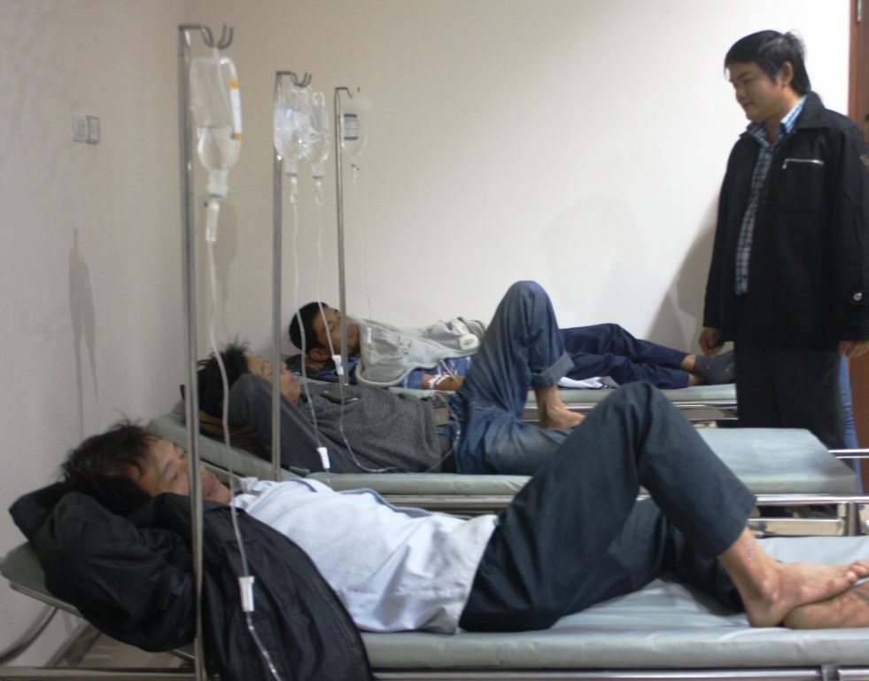 Ngo doc nghi an banh mi tang len 130 nguoi anh 2