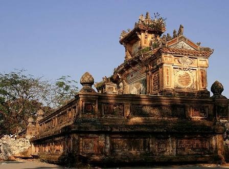 'Ho trung tu Bia Quoc hoc nhu sua mot ngoi nha' hinh anh