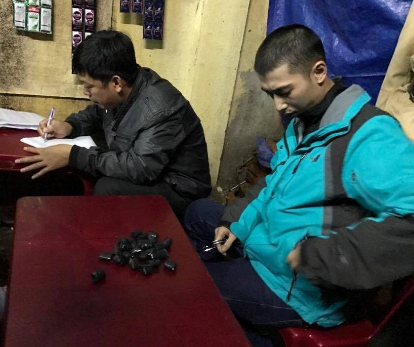 Buôn bán cần sa ảnh 1 Buon ban can sa anh 1