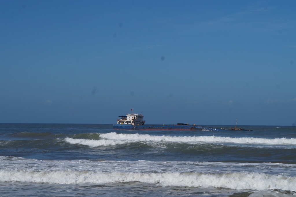 Tau hang cho 3.000 tan than gap nan anh 1