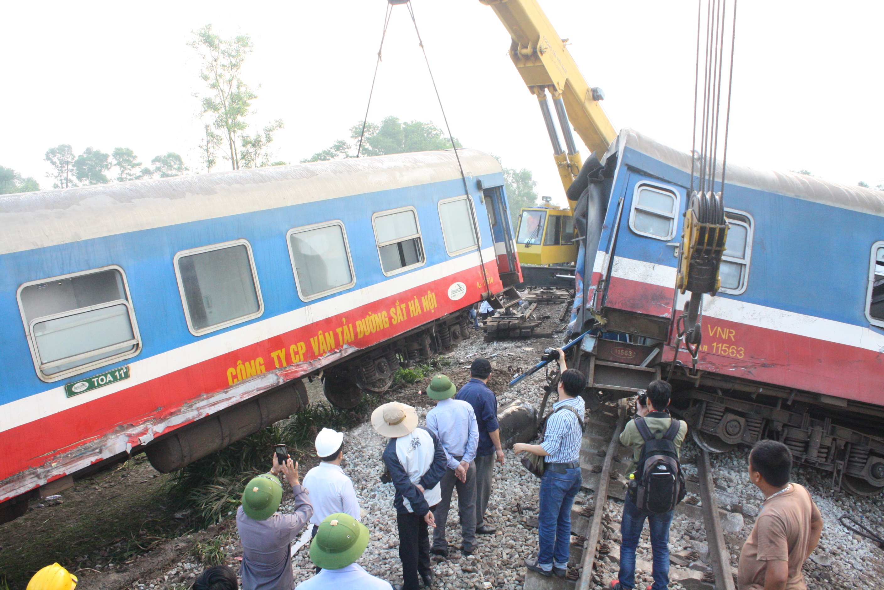 Thong tuyen duong sat Bac Nam sau tai nan tau hoa anh 1