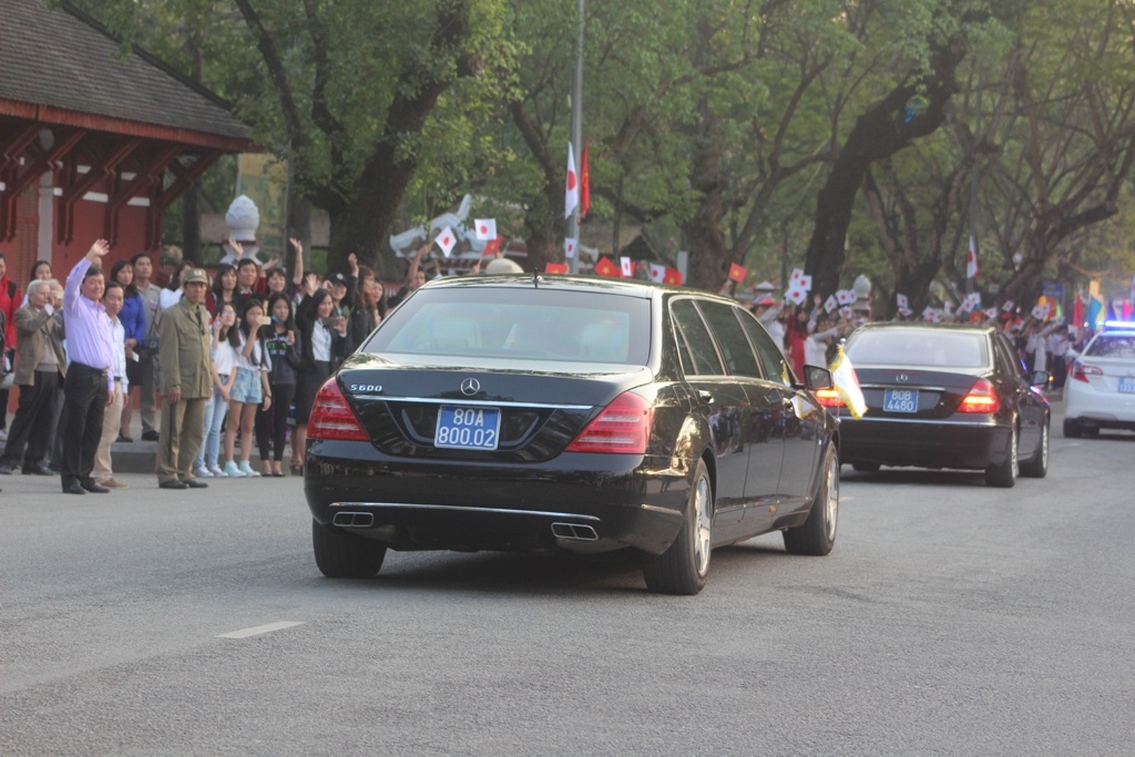 Nhat hoang den tham Hue anh 3