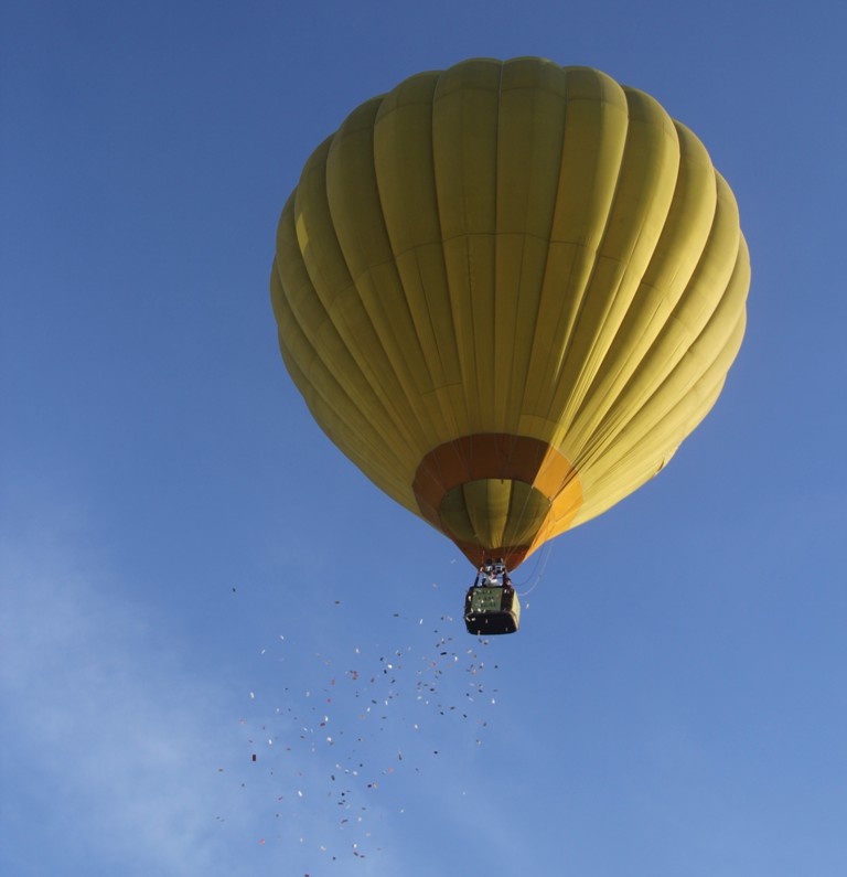 Rai tien de quang ba sach anh 1