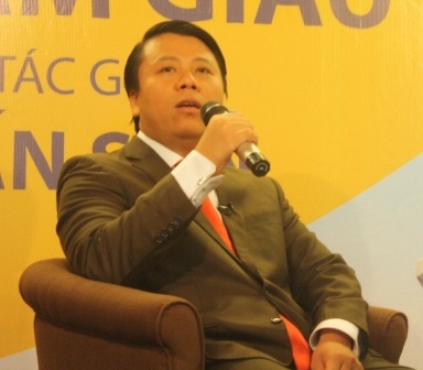 Tac gia vu 'mua tien' tu khinh khi cau xin loi du luan hinh anh