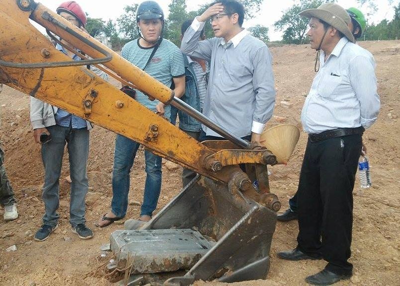 Nguyen Phuoc toc khong chap nhan di doi mo vo vua Tu Duc hinh anh