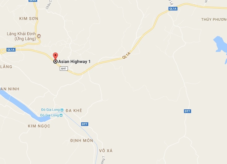 Ôtô lao xuống vực ảnh 3 Oto lao xuong vuc anh 3