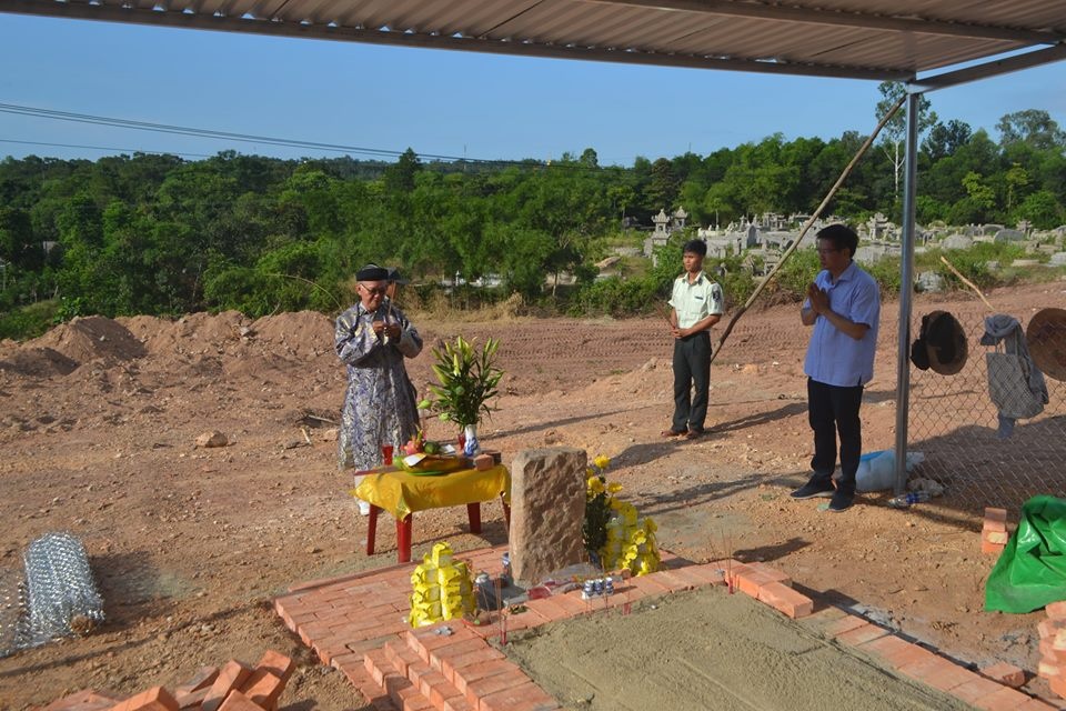 Di dời lăng mộ vợ vua ảnh 2 Di doi lang mo vo vua anh 2