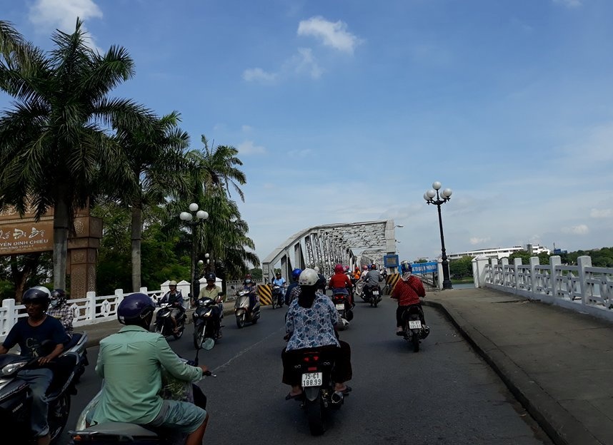 Cầu Trường Tiền ảnh 1 Cau Truong Tien anh 1