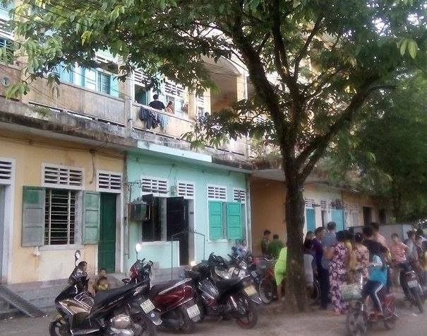 Nguoi dan ong tu vong trong tu the treo co tai nha rieng hinh anh