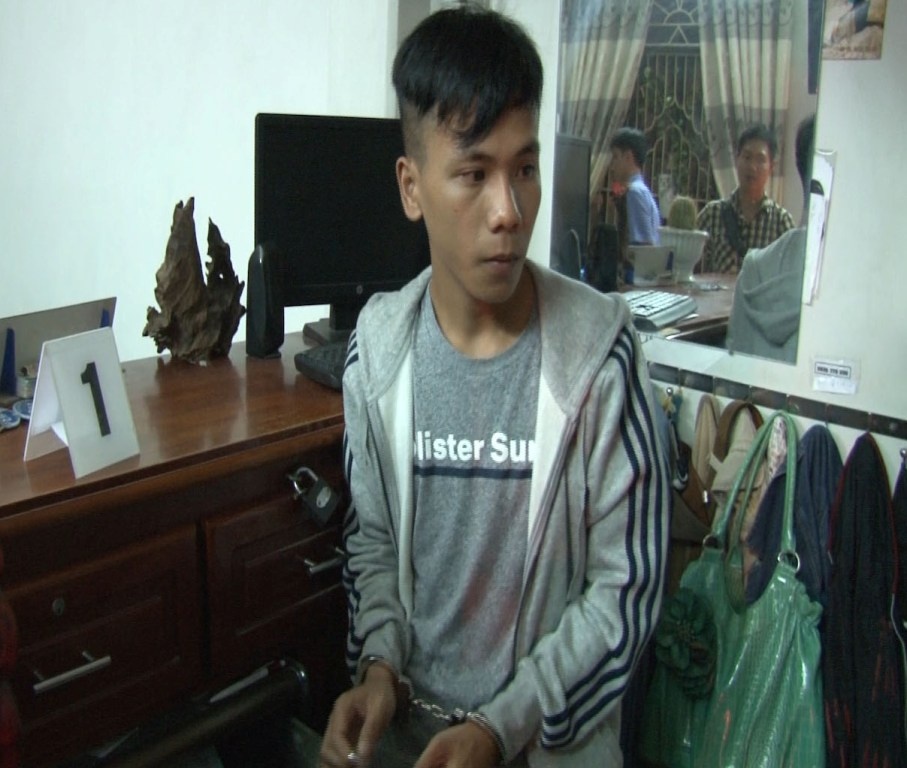 Bảo vệ nhà nghỉ trộm tiền của chủ ảnh 1 Bao ve nha nghi trom tien cua chu anh 1