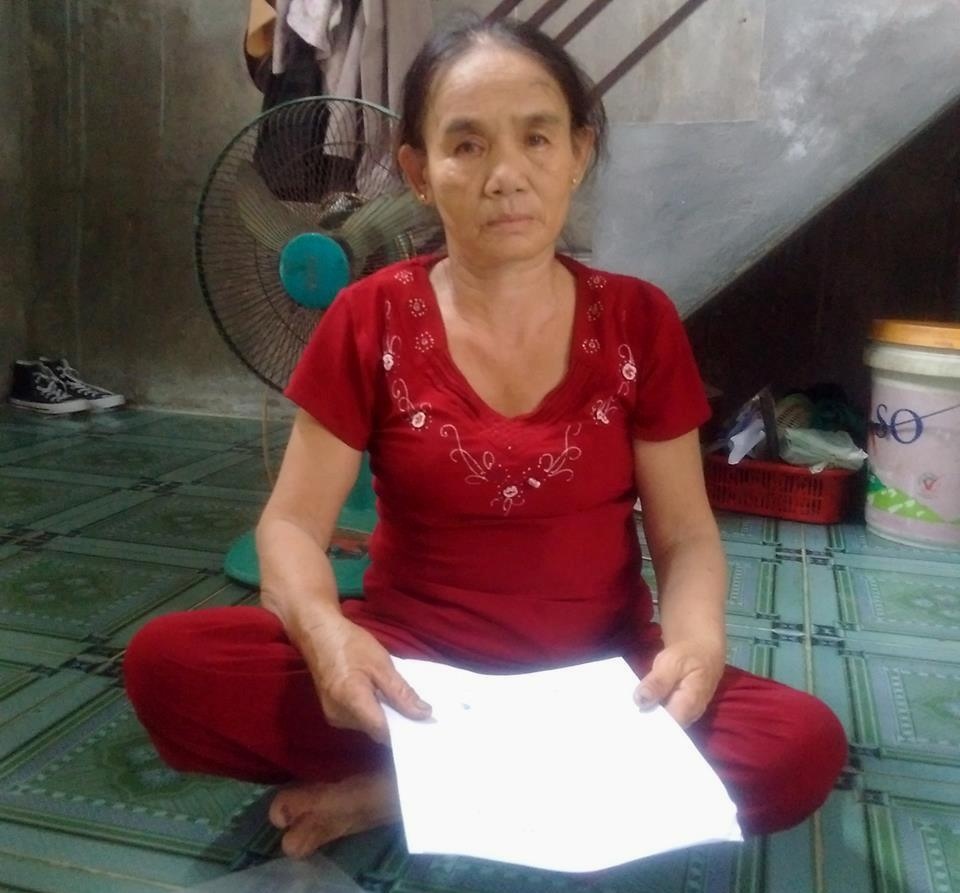 Bỏ học vì khai sinh nhầm ảnh 1 Bo hoc vi khai sinh nham anh 1