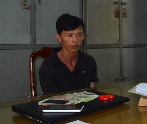 Bat ke vuot deo Hai Van ra Hue trom cap tai san hinh anh