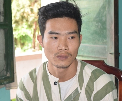 2 anh em di doi no bi cong an bat hinh anh