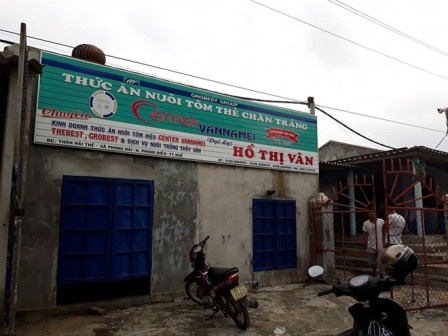 Chu tich xa danh ghen o dam tom bi ky luat muc canh cao hinh anh