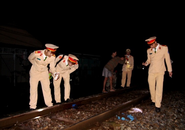 Tàu tông chết người ảnh 1 Tau tong chet nguoi anh 1