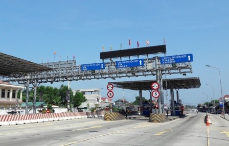 Xem xet viec mien, giam phi qua tram BOT Phu Bai hinh anh