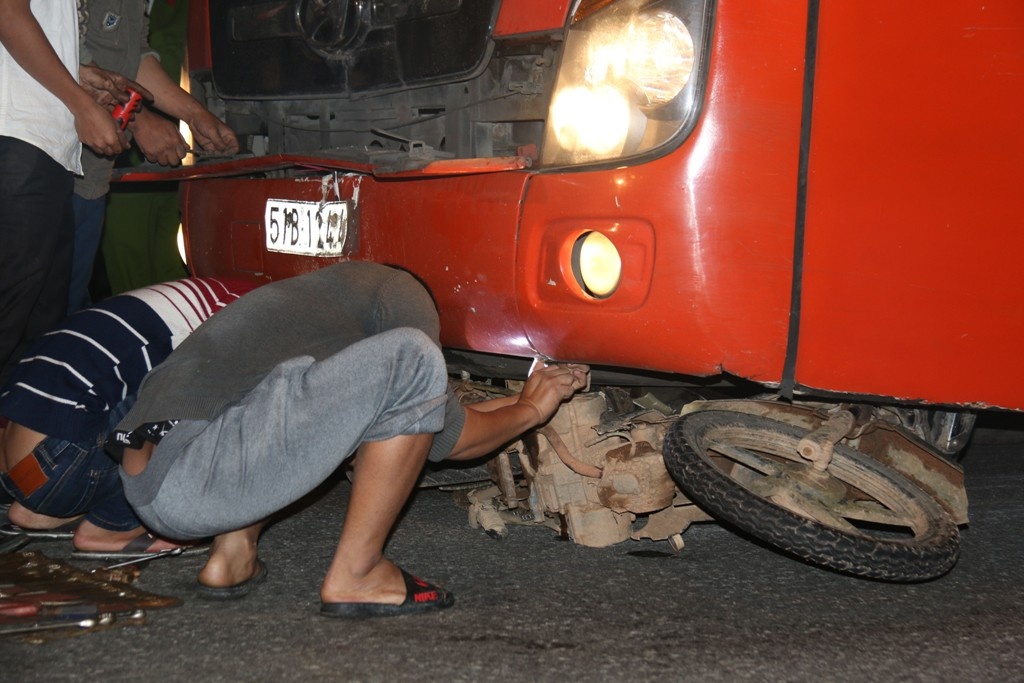 Oto Phuong Trang tong chet nguoi anh 1