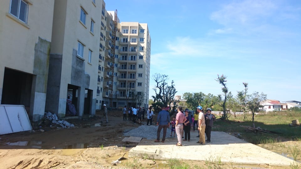 Khach hang vay chu dau tu du an nha anh 1