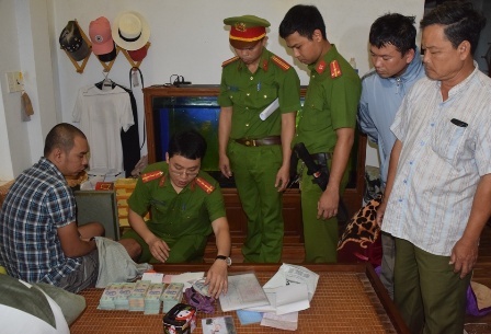 Pha duong day ca do bong da tram ty o dat co do hinh anh