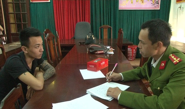 Cướp giật túi xách ảnh 1 Cuop giat tui xach anh 1