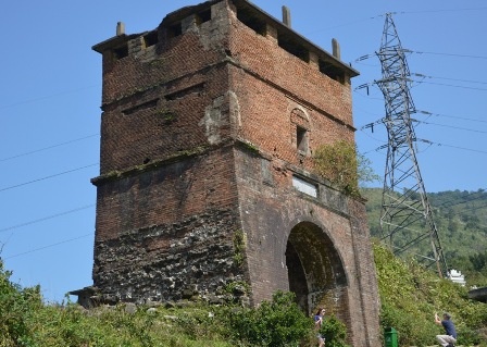 Khai quat khao co di tich Hai Van Quan o do cao 500 m hinh anh