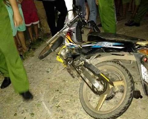 Nam thanh nien 17 tuoi nhap vien sau cuoc ruot duoi cua CSGT hinh anh