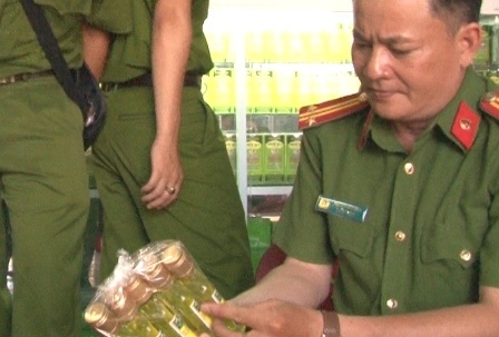 Phat hien co so 'bien' hang tram lit dau choi thanh dau tram hinh anh