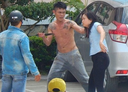 Dung dao khong che nan nhan anh 1