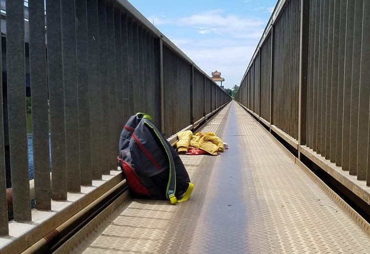 Co gai nhay cau tu tu anh 2