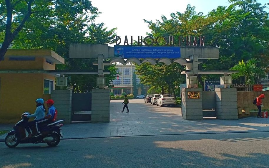 Gian lan diem thi anh 1