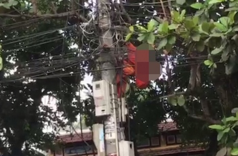 Nam cong nhan bi dien giat treo nguoi tren tru, tu vong hinh anh